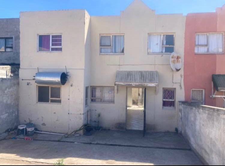 4 Bedroom Property for Sale in Algoa Park Eastern Cape